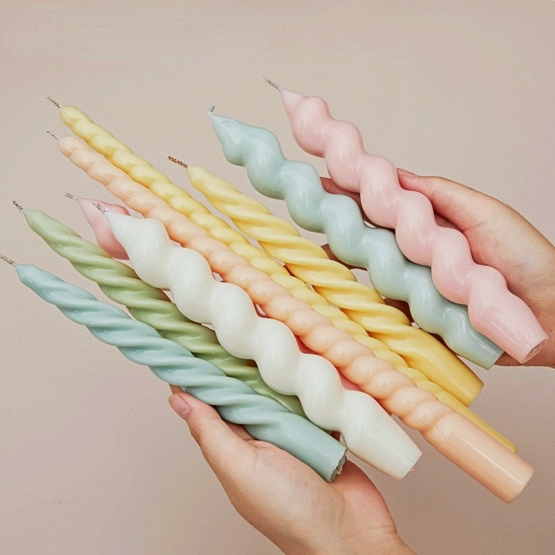 Candy Cane Spiral Candles 2Pc Set - Image 3