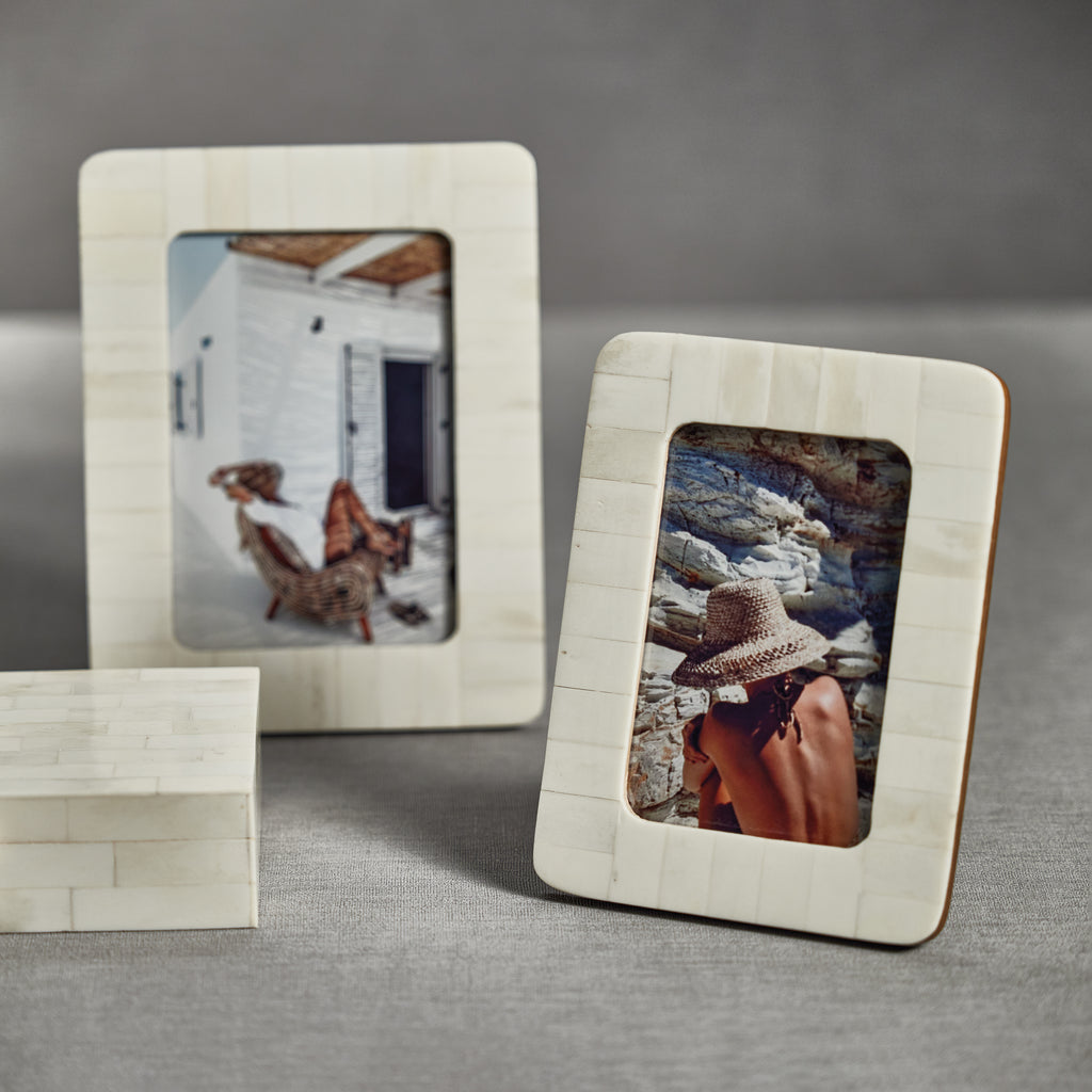 White Photo Frame with Rounded Corners - Image 2